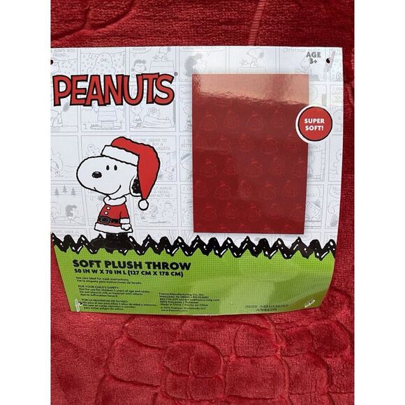 Peanuts Snoopy Embossed Puffer Jacket Puffy Coat Soft Throw Blanket 50 X 70” Red - Picture 3 of 15